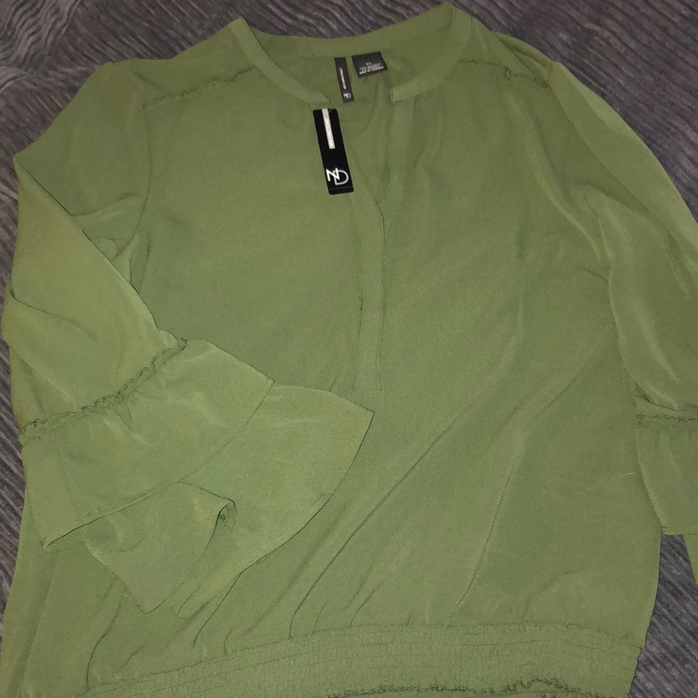 Ladies size xl top